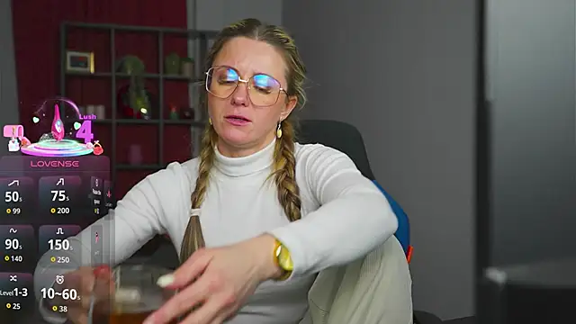 Snapshot of LadyIzabel chatting on February 10, 2:49 pm LadyIzabel online show from February 10, 2:49 pm