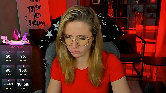 Snapshot of LadyIzabel chatting on February 3, 3:28 pm LadyIzabel online show from February 3, 3:28 pm