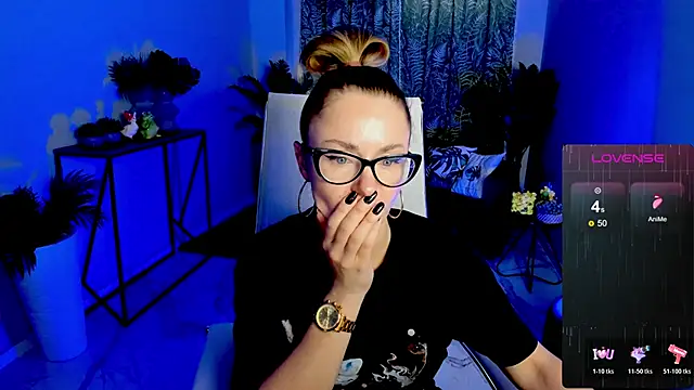 LadyIzabel online show from October 21, 8:47 am