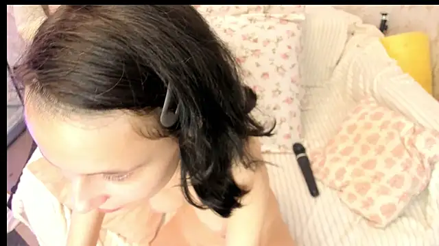 Luafy Toddy online show from November 17, 3:10 am