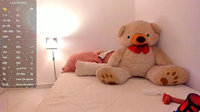 Snapshot of Lunadahia chatting on September 9, 2:54 am Lunadahia online show from September 9, 2:54 am