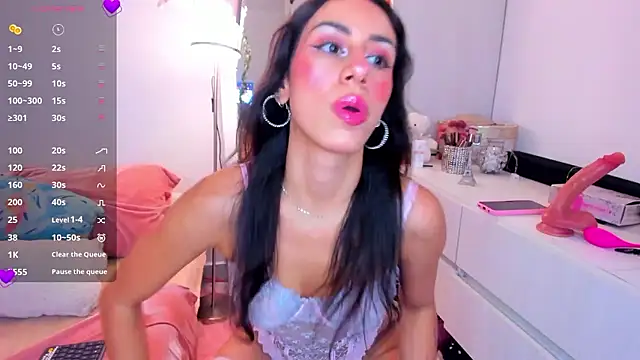 Lunadahia online show from January 7, 5:01 am