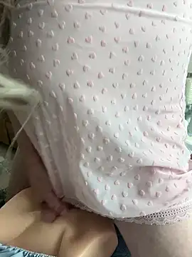 NinasNylonz online show from February 27, 9:04 pm