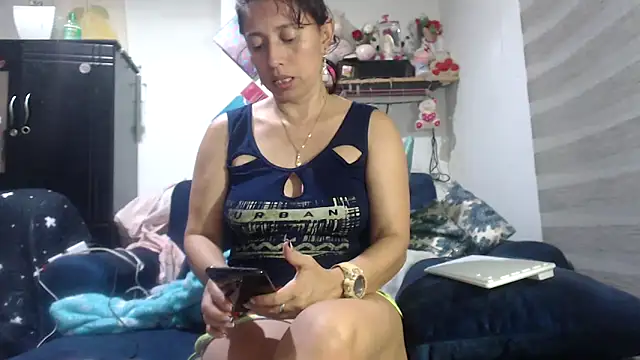 Snapshot of sexy_mary_69 chatting on October 19, 1:41 am sexy mary 69 online show from October 19, 1:41 am