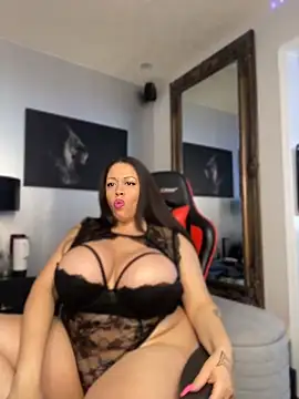 curvyfunlover online show from June 19, 12:33 pm