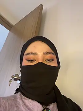 amaal  online show from March 13, 9:09 pm