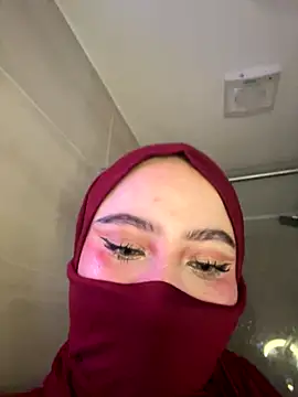 amaal  online show from November 3, 6:33 pm