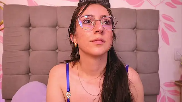 Sweet Sammy  online show from October 24, 4:00 am