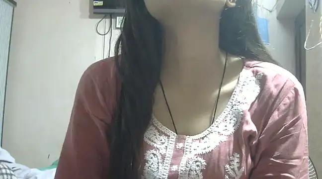 Aayesha online show from March 4, 3:00 am