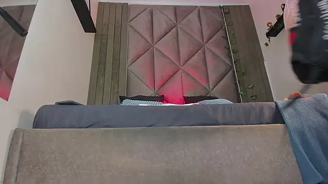 BriaConner  online show from January 9, 2:51 am