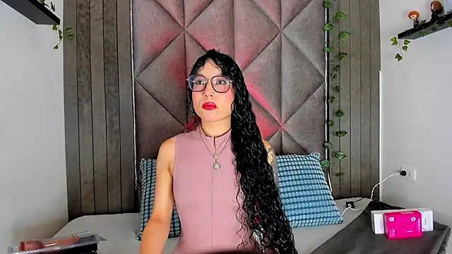 BriaConner  online show from March 30, 1:29 am