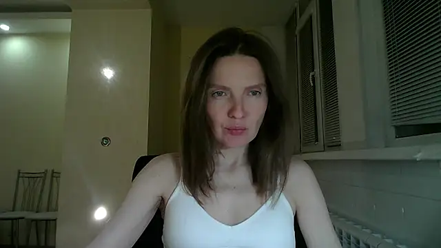 PamelaRisessss online show from April 13, 4:33 pm