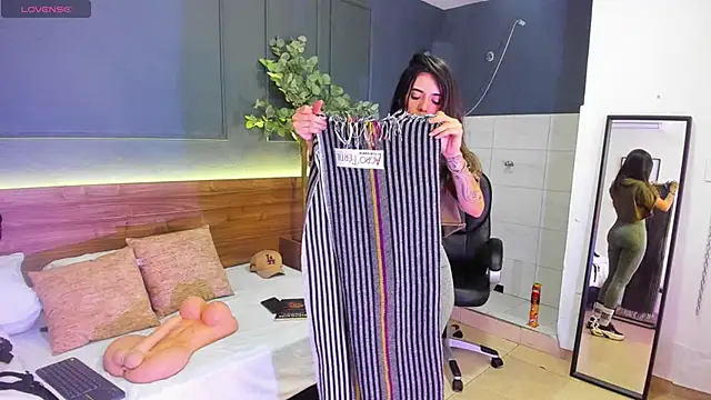 megan morgan01 online show from January 10, 12:33 pm