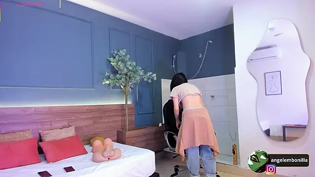 megan morgan01 online show from November 14, 12:20 pm