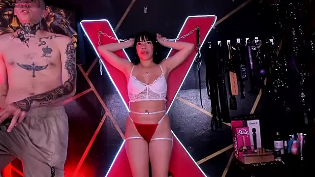 alexa n alex online show from April 15, 7:58 pm