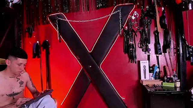 alexa n alex online show from December 1, 7:37 pm