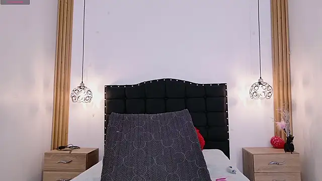 FULL TENTATION  online show from March 21, 8:24 pm