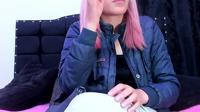 Snapshot of FULL_TENTATION_ chatting on February 13, 9:20 am FULL TENTATION online show from February 13, 9:20 am