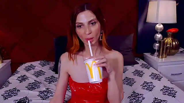 MinnieDrew online show from March 23, 4:38 am