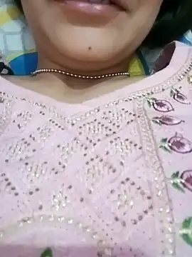 Snapshot of Bulbul_02 chatting on February 12, 12:01 pm Bulbul 02 online show from February 12, 12:01 pm