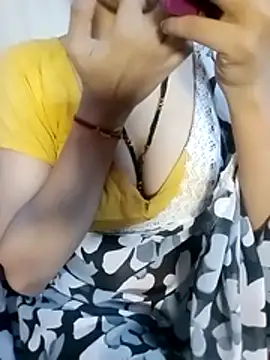 Snapshot of Bulbul_02 chatting on November 20, 6:03 am Bulbul 02 online show from November 20, 6:03 am