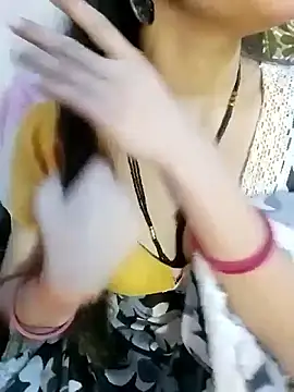 Snapshot of Bulbul_02 chatting on January 12, 5:58 am Bulbul 02 online show from January 12, 5:58 am