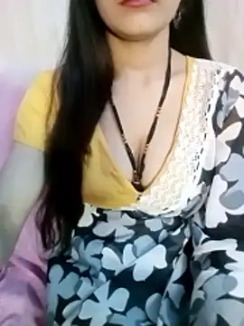 Snapshot of Bulbul_02 chatting on November 17, 5:55 am Bulbul 02 online show from November 17, 5:55 am