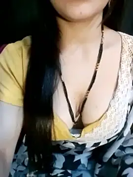 Snapshot of Bulbul_02 chatting on February 1, 6:00 am Bulbul 02 online show from February 1, 6:00 am