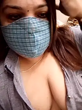 Naughty-Trisha online show from December 21, 9:00 am