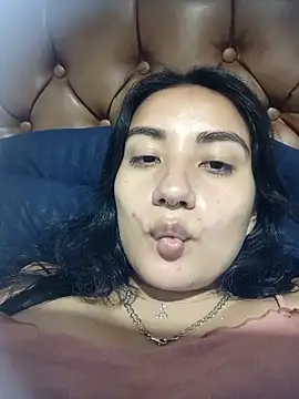 Hellen Alex online show from April 10, 2:02 pm