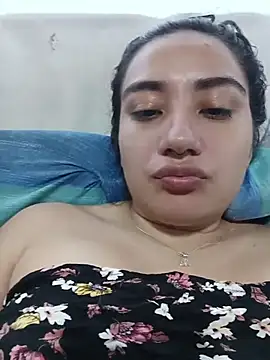 Hellen Alex online show from December 17, 2:55 pm