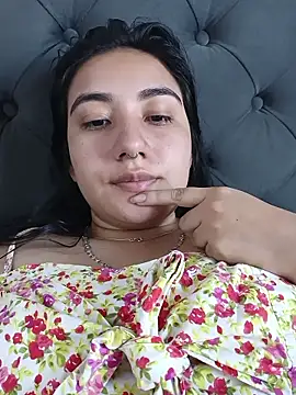 Hellen Alex online show from January 17, 1:04 pm