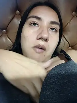 Snapshot of Hellen_Alex chatting on April 22, 2:02 pm Hellen Alex online show from April 22, 2:02 pm
