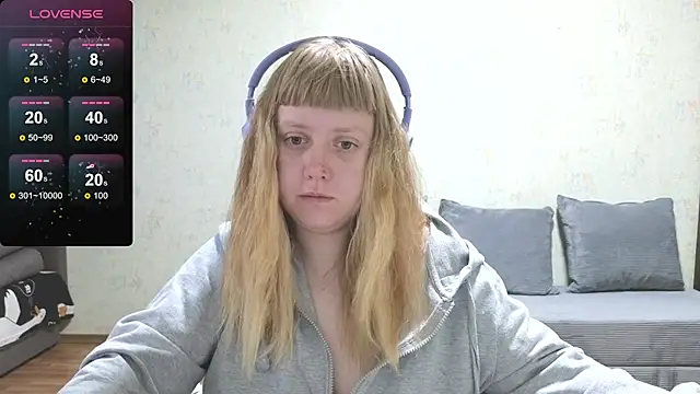 June shy0 online show from May 18, 7:02 am