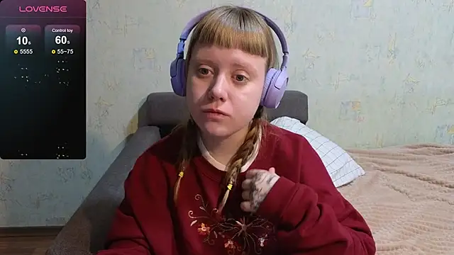 June shy0 online show from February 1, 7:50 am