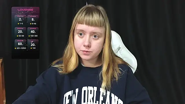 June shy0 online show from December 23, 8:13 am