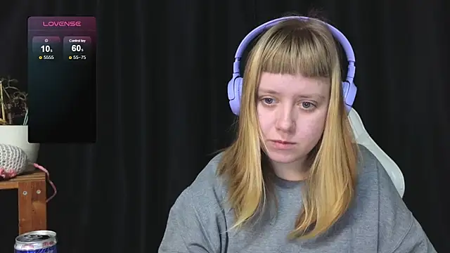 June shy0 online show from November 28, 8:14 am