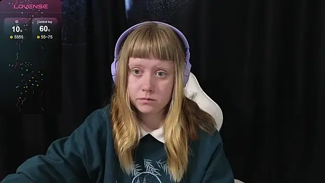 June shy0 online show from April 27, 7:28 am