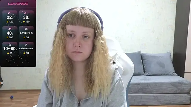 June shy0 online show from May 17, 6:57 am