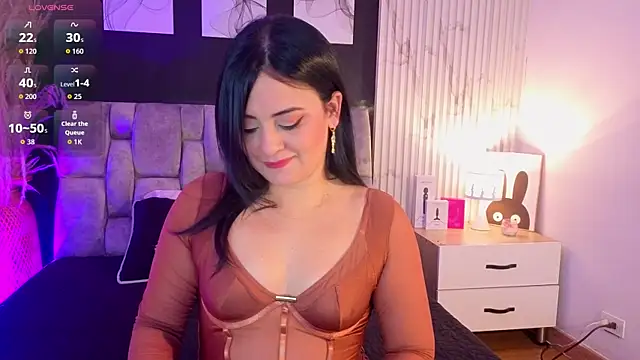 Snapshot of Emma_gatess chatting on November 16, 12:21 pm Emma gatess online show from November 16, 12:21 pm