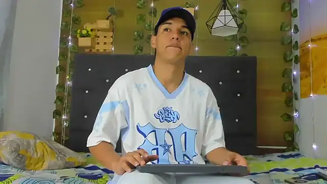 ryan carter08 online show from October 11, 1:01 pm