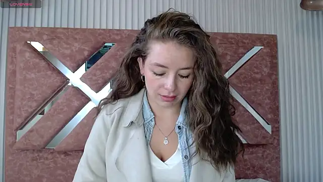  isaabellaa online show from March 29, 1:02 pm