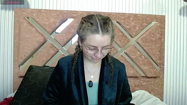  isaabellaa online show from May 23, 1:32 pm