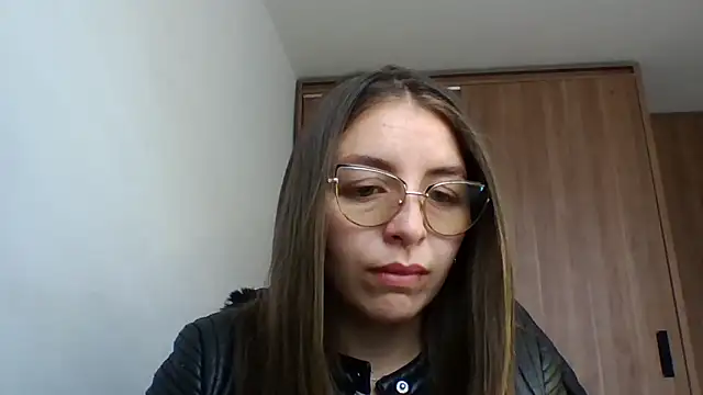  isaabellaa online show from February 8, 4:05 pm