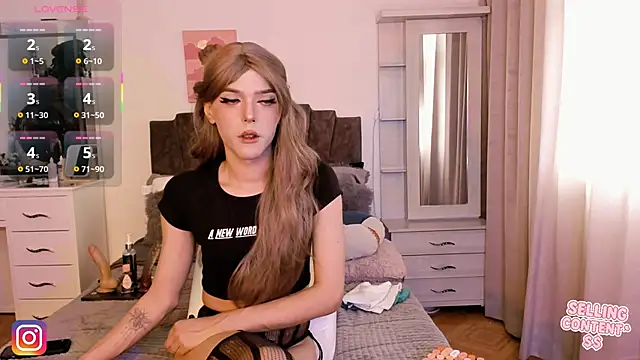 Snapshot of billiesimons2 chatting on September 10, 8:41 pm billiesimons2 online show from September 10, 8:41 pm