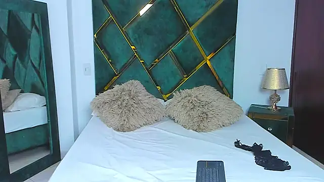 Criss Ariana online show from March 22, 11:53 am