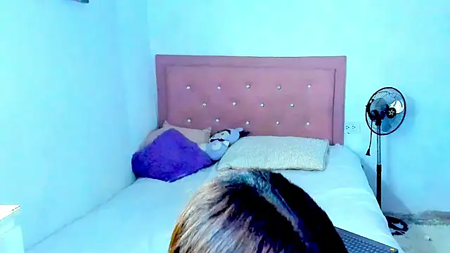 Criss Ariana online show from September 21, 8:36 pm