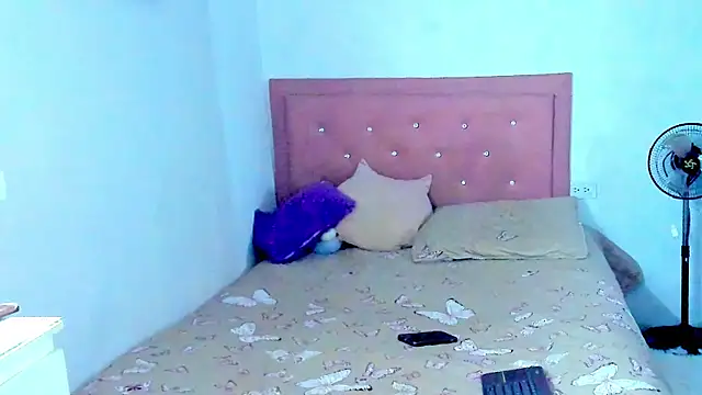 Criss Ariana online show from September 12, 8:19 pm