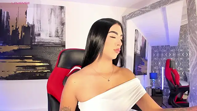 AriRobert  online show from October 29, 3:49 am