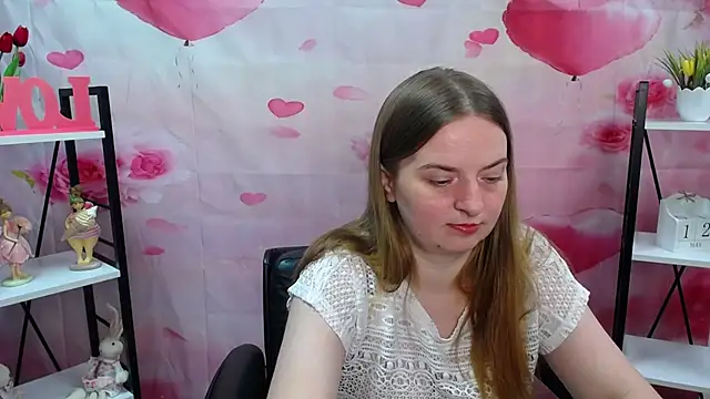 Snapshot of FreyaDak chatting on May 12, 5:08 pm FreyaDak online show from May 12, 5:08 pm